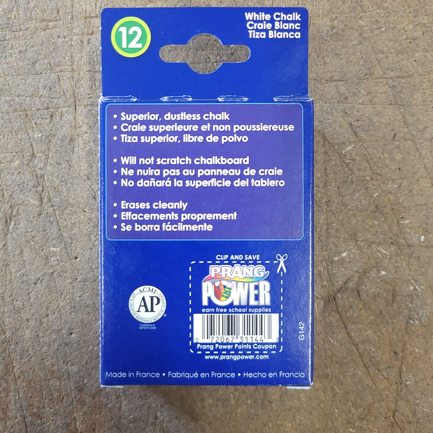 Twelve dustless white chalk sticks; packaging details, clean erasure.