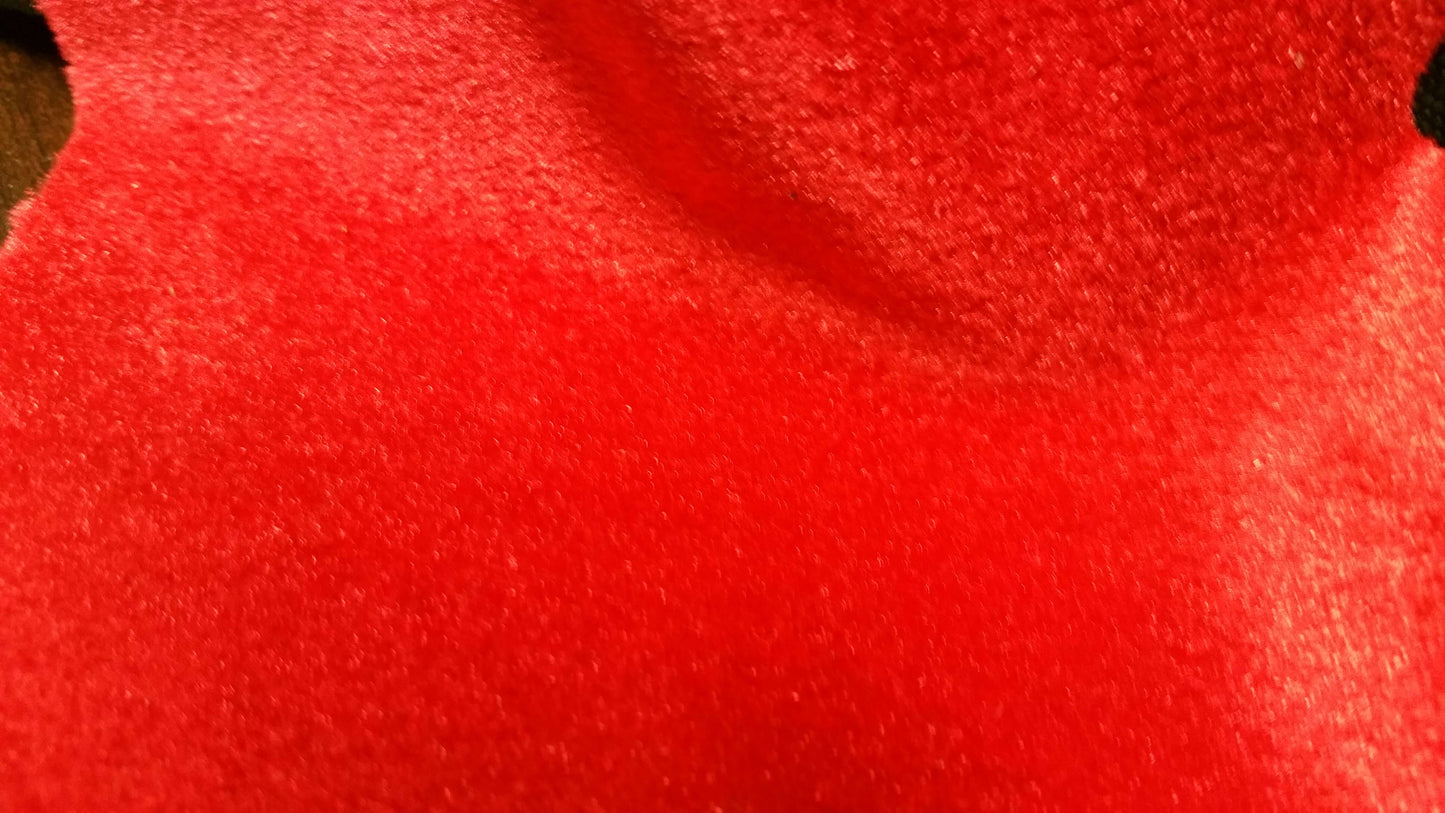 Ring 1293 Red Euro: Close-up of rich red fabric texture.