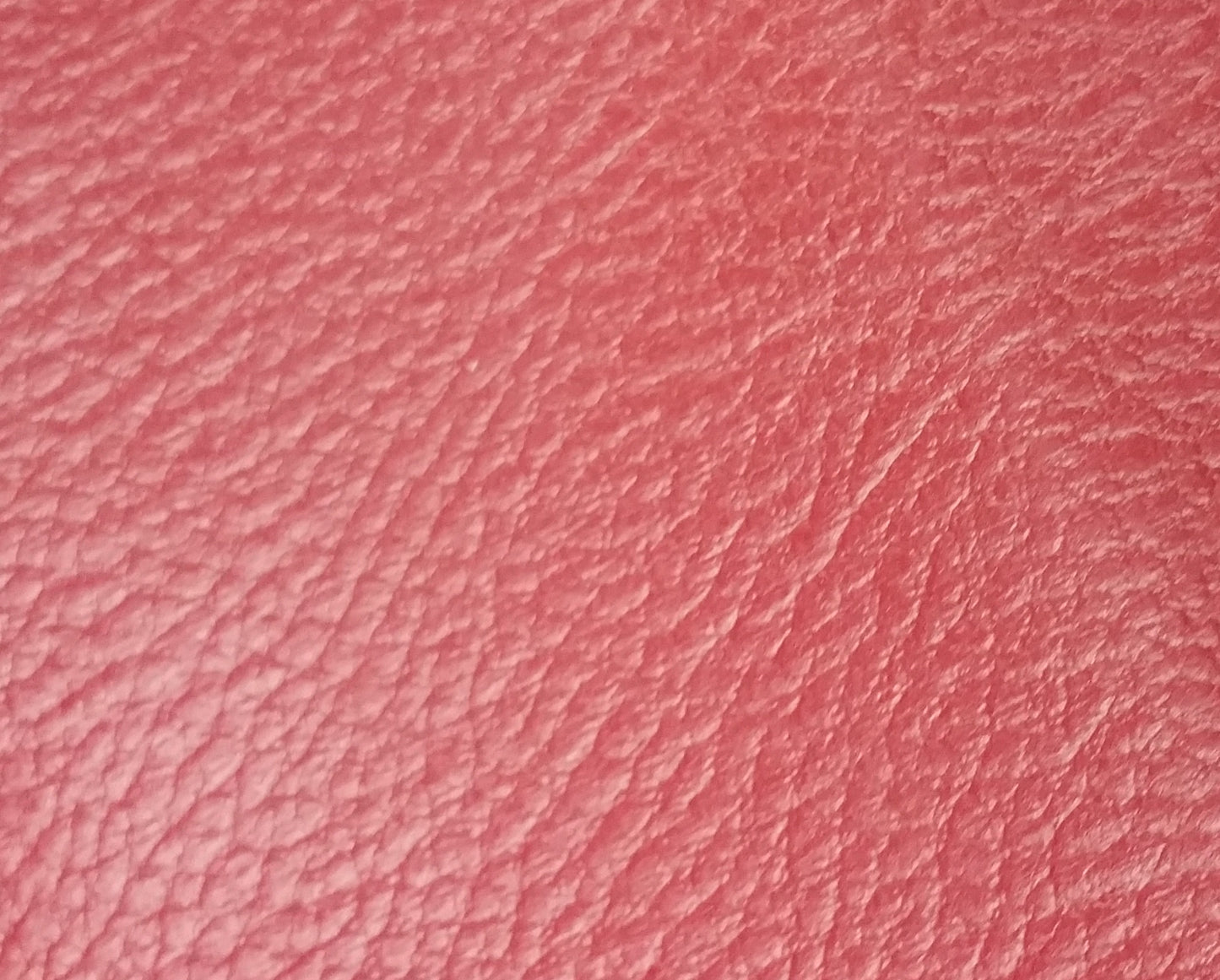 Ring 3416 Spradling Red textured leather swatch