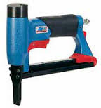 BeA 71 Series pneumatic long-nose stapler, blue and black, for heavy-duty fastening.