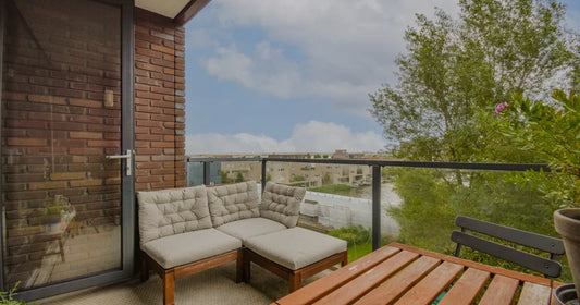 How to Choose Outdoor Cushion Fabric: Waterproofing, Fade Resistance & Care